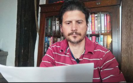 4 short stories that deal with the indomitable human spirit.